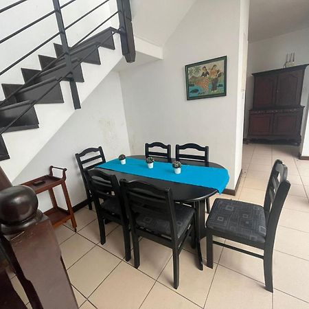Chelsea Villa Bnb Коломбо Экстерьер фото