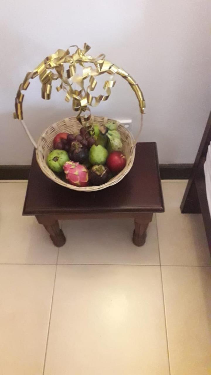 Chelsea Villa Bnb Коломбо Экстерьер фото